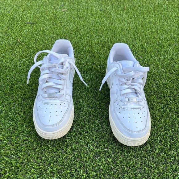 Nike Air Force 1 Low White Sneakers - Picture 2 of 7